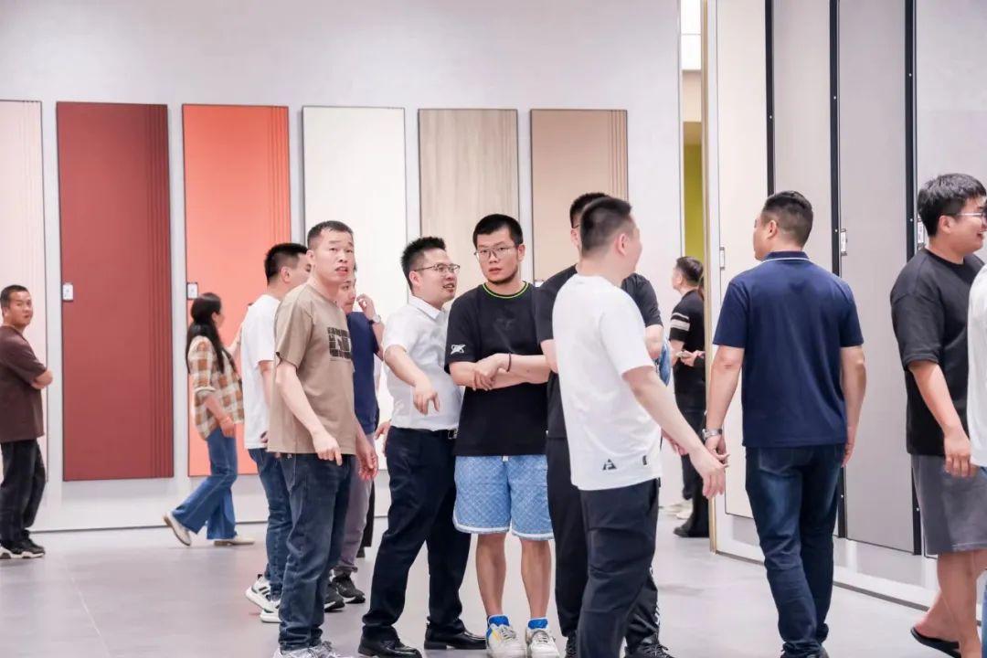 新鷹牌 創(chuàng)未來｜鷹牌新總部展廳盛大揭幕&中國(guó)瓷IP新品隆重上市！(圖11)